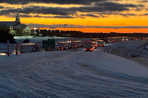 I-20 becomes parking lot amidst aftermath of winter storm